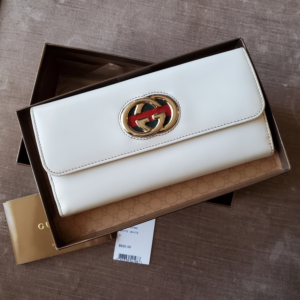 Authentic Gucci White Wallet